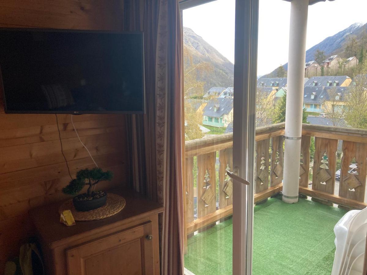 Appartement 4/6 Pers 38M2, Vue Montagne, Piscine Chauffee, 500M Centre Ville Cauterets Buitenkant foto