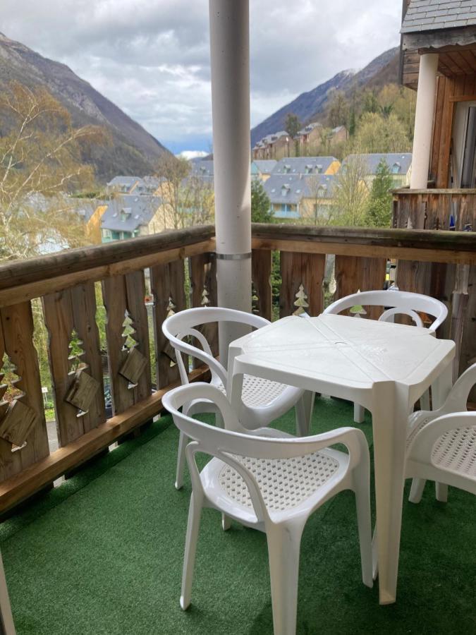 Appartement 4/6 Pers 38M2, Vue Montagne, Piscine Chauffee, 500M Centre Ville Cauterets Buitenkant foto