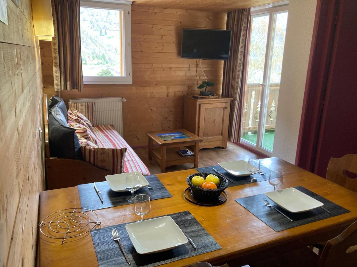 Appartement 4/6 Pers 38M2, Vue Montagne, Piscine Chauffee, 500M Centre Ville Cauterets Buitenkant foto